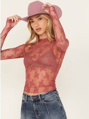 FREE PEOPLE Women’s Lady Lux Layering Top
Rose
